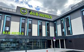 B&B HOTEL Massieux Genay